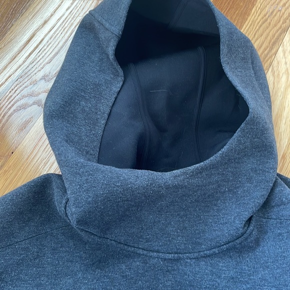 Lululemon hoodie scuba material - Picture 3 of 6
